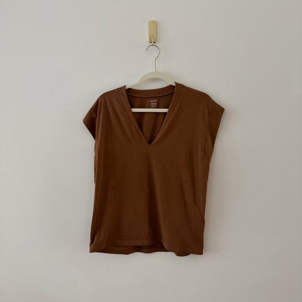 Frame Le Mid Rise V Top in Rust (S)